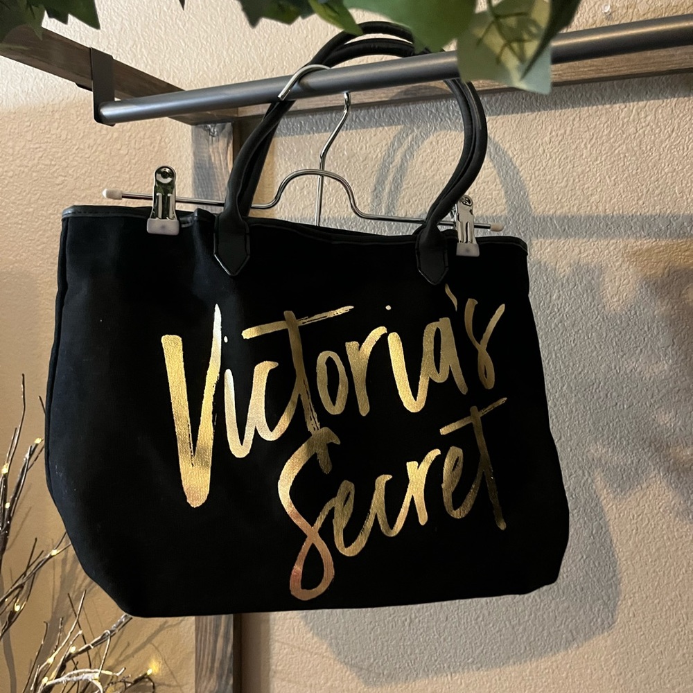 VICTORIA SECRET  Canvas Tote Hand/Shoulder Bag Color Black & Gold